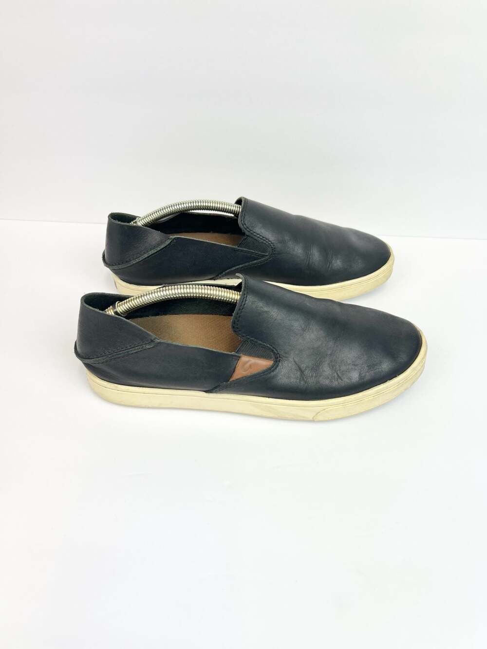 OluKai Pehuea Leather Slip-On Loafer Sneakers Women's Size 8.5